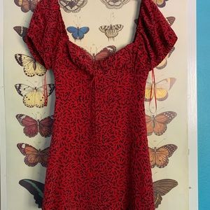 Realisation par dress the Venus red squiggle